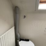 Toilet med tørkloset